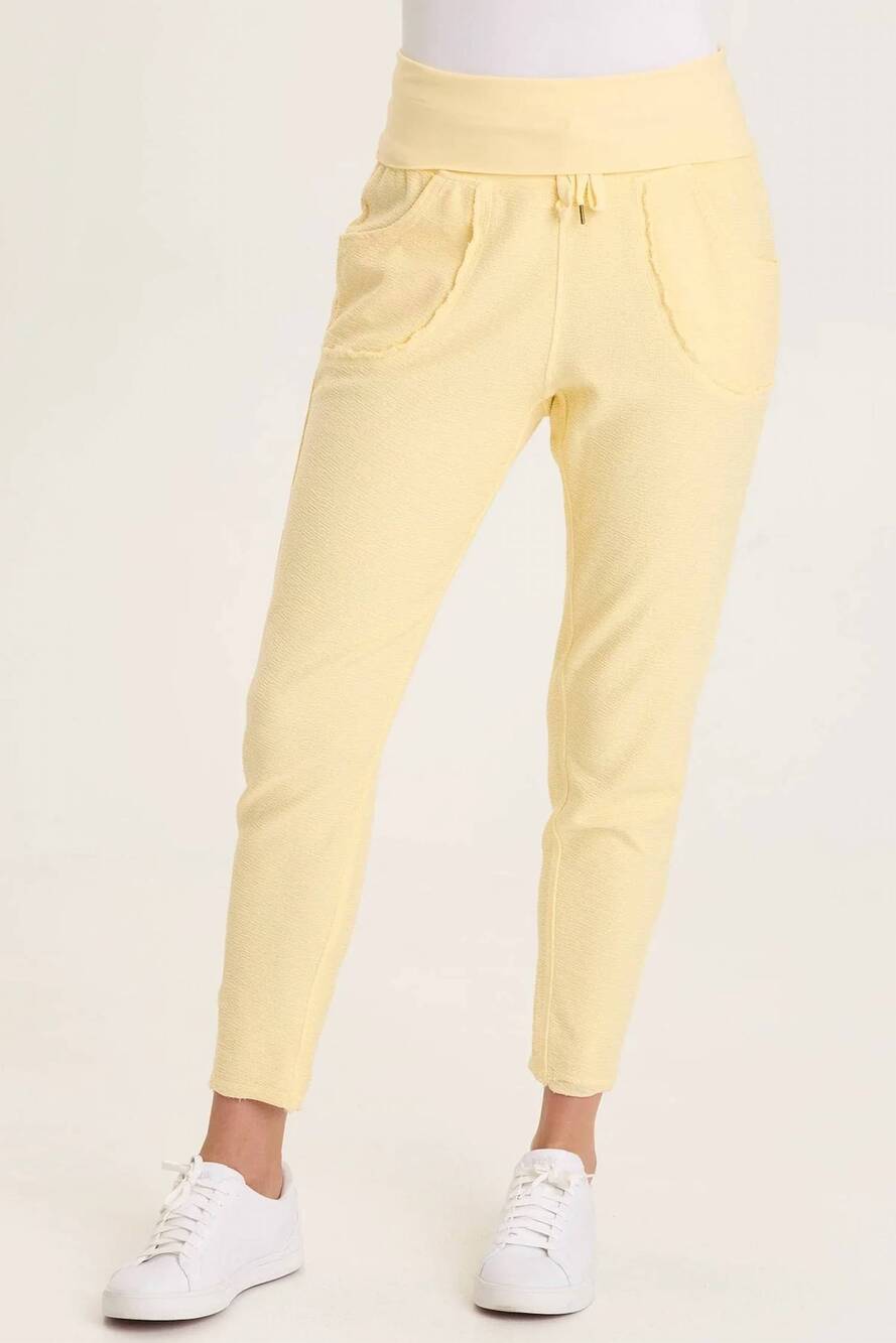 NEW WEARABLES kiefer slim leg crepe knit pants in butter yellow
